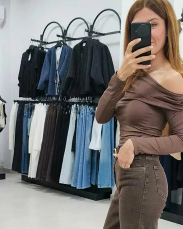 Kayık Yaka Bluz